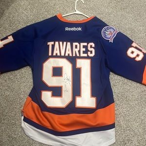 John Tavares New York Islanders Authentic Home Jersey. SIGNED. Size Medium.